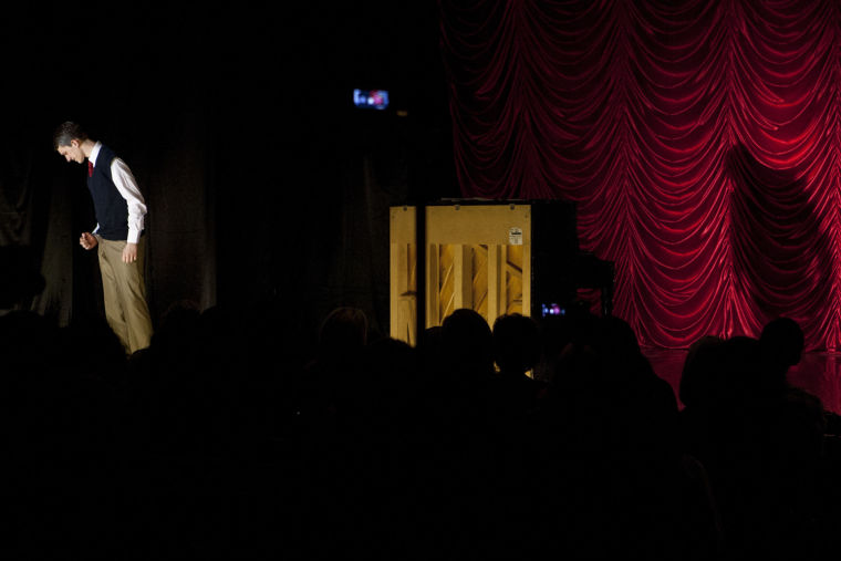 "Curtains" at Horizon